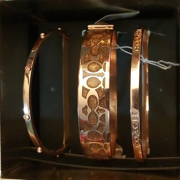 NWT Stunning Coach Bracelet Set of 3!!! - Picture 6 of 15